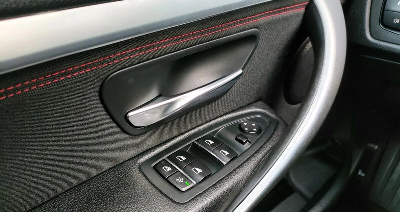 BMW Seria 3 cena 72900 przebieg: 247862, rok produkcji 2018 z Żychlin małe 497
